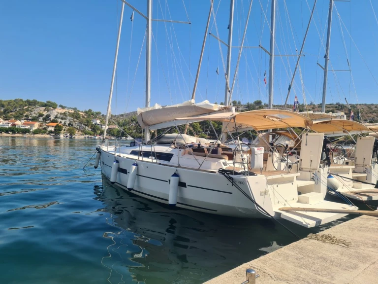 Louer Voilier avec ou sans skipper Dufour à Zaton