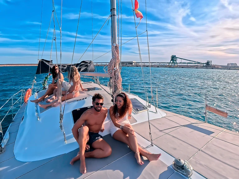 Catamaran à louer à Santa Pola au meilleur prix