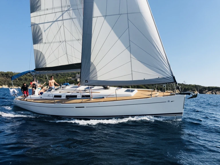 Location bateau Dufour Dufour 40 Performance à Bandol sur Samboat