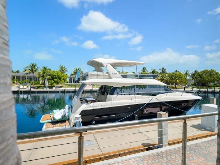 Location bateau Prestige 630 Flybridge à Miami Beach sur Samboat