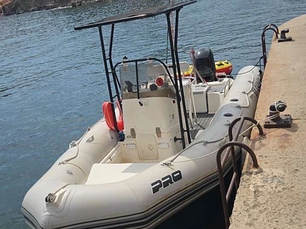 Louer Semi-rigide avec ou sans skipper Zodiac à Saint-Cyprien