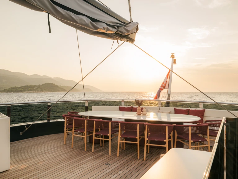 Location Voilier à Split -  Luxury Sailing Yacht R