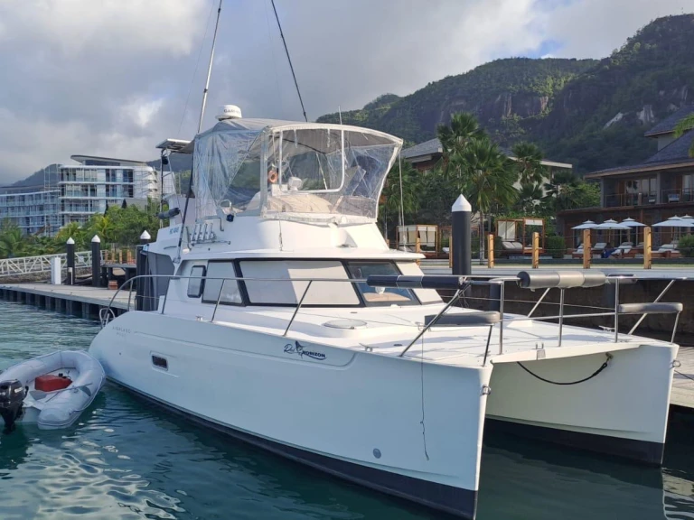 Location Catamaran Fountaine Pajot avec permis