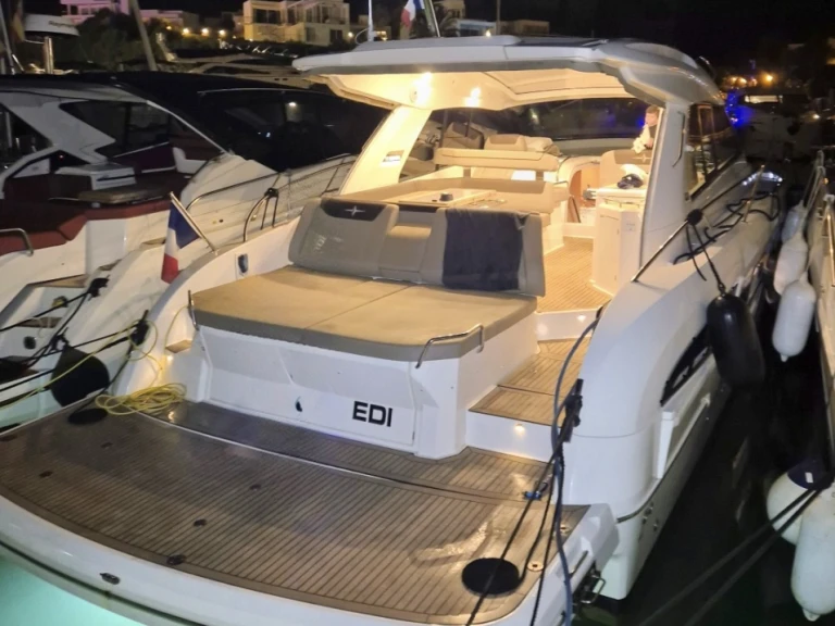 Location à Fréjus - Bavaria S45 ht sur SamBoat