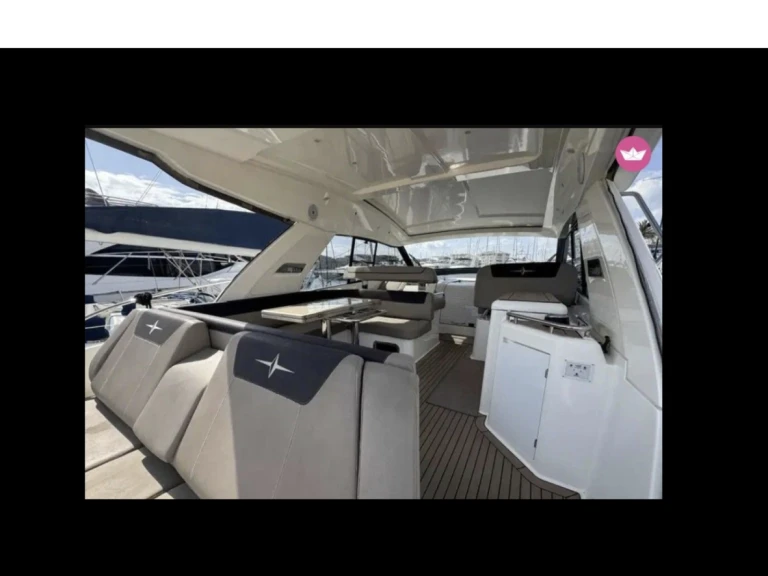 Louer Yacht avec ou sans skipper Bavaria à Fréjus