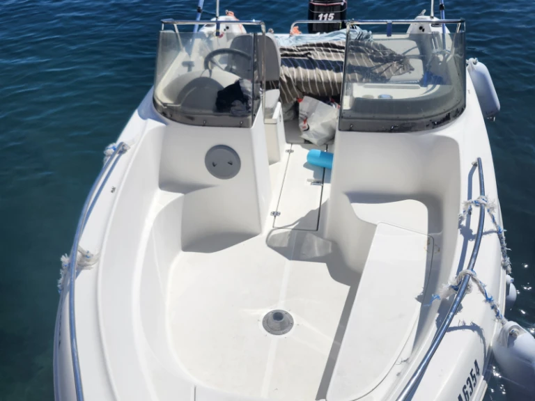Location à L'Estaque - Quicksilver Activ 505 Open sur SamBoat