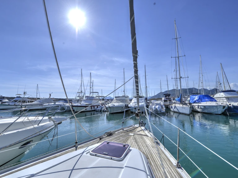 Location bateau Bavaria Bavaria 41 Cruiser à Lavagna sur Samboat