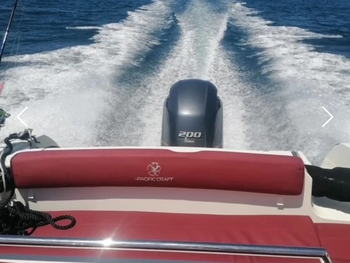 Location Bateau à moteur Pacific Craft avec permis