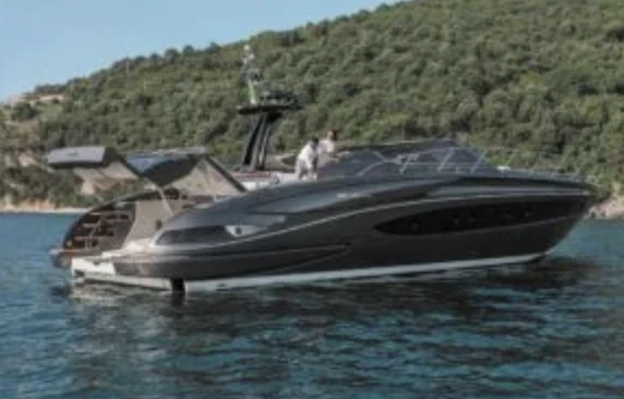 Régal Regal 27 Fasdeck a louer à Saint-Tropez