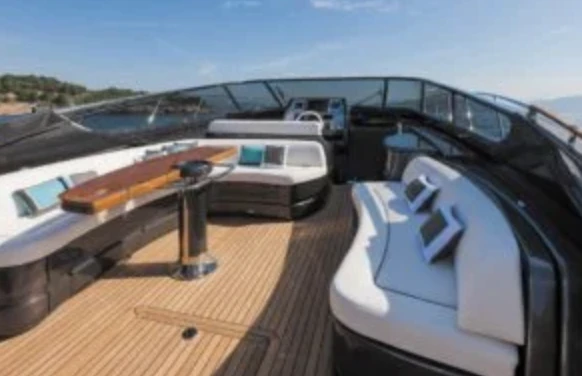 Location à Saint-Tropez - Régal Regal 27 Fasdeck sur SamBoat