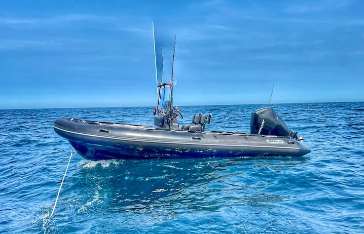 Louer Semi-rigide avec ou sans skipper Zeppelin à Cherbourg-en-Cotentin