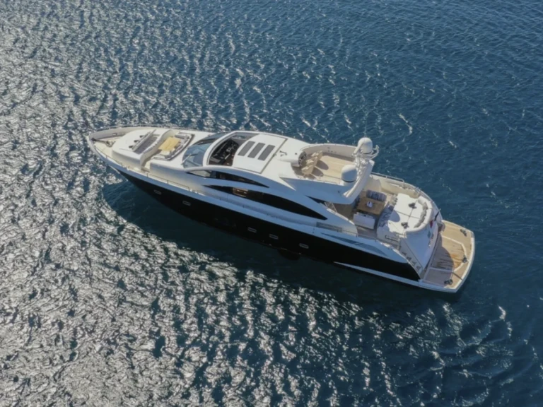 Location Yacht Azimut avec permis
