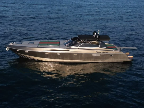 Location à Porto Cervo - Rizzardi CR 63 Top Line sur SamBoat
