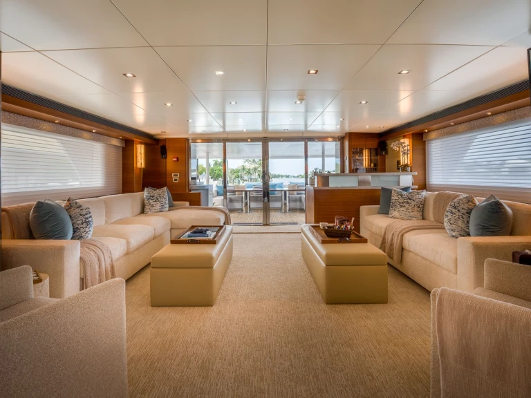 Heesen SEA AXIS a louer à Bahamas