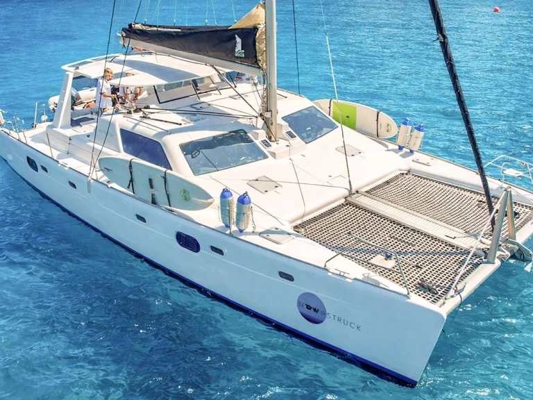 Louez un Voyage MOONSTRUCK à Saint Thomas Island
