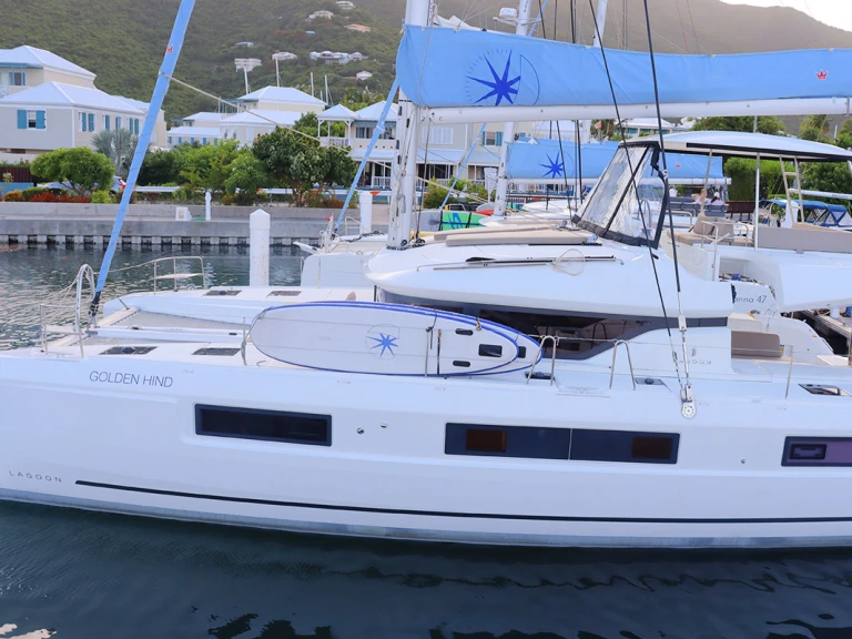 Location bateau Parham Town pas cher Lagoon 51