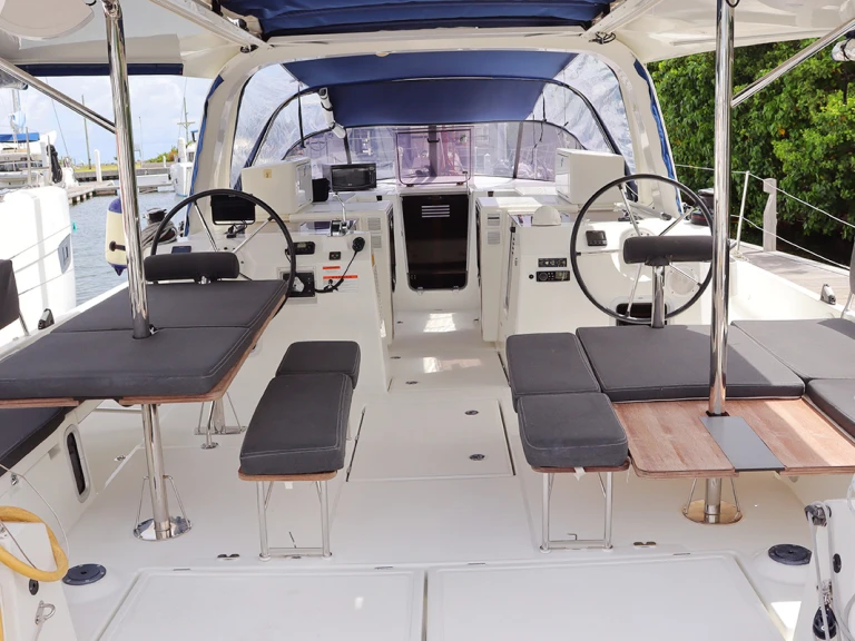 Location à Parham Town - Jeanneau Sun Loft 47 sur SamBoat