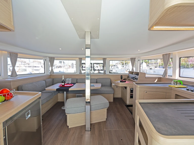 Location bateau Paros (Ile) pas cher Lagoon 42