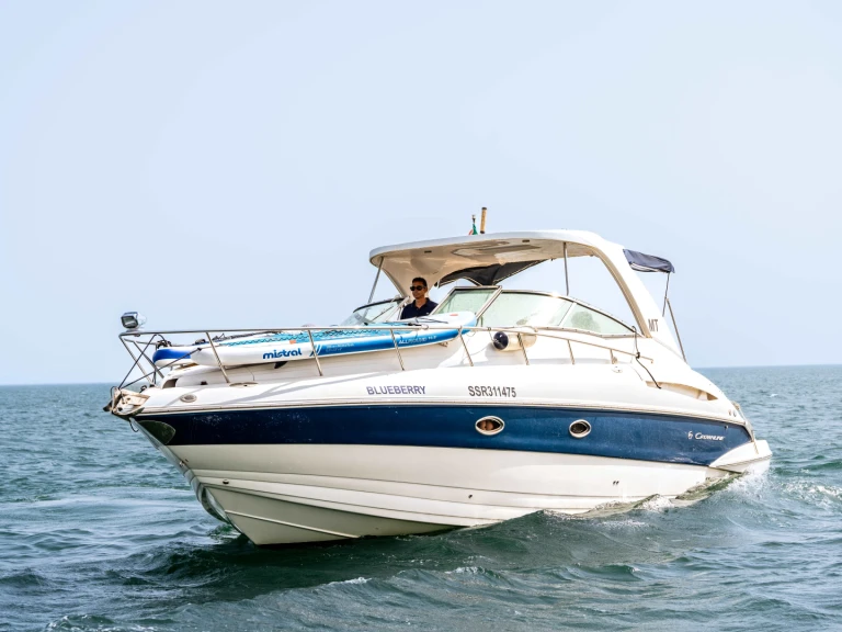 Louez un Crownline Crownline 340 CR à Lagos