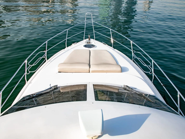 Louer Bateau à moteur avec ou sans skipper Al Shaali Marine à Dubai Marina