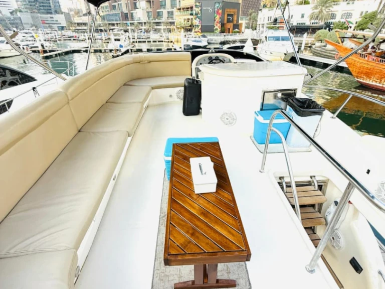 Location Bateau à moteur Al Shaali Marine avec permis