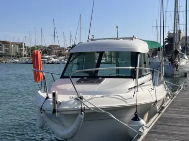 Location Bateau à moteur Jeanneau avec permis