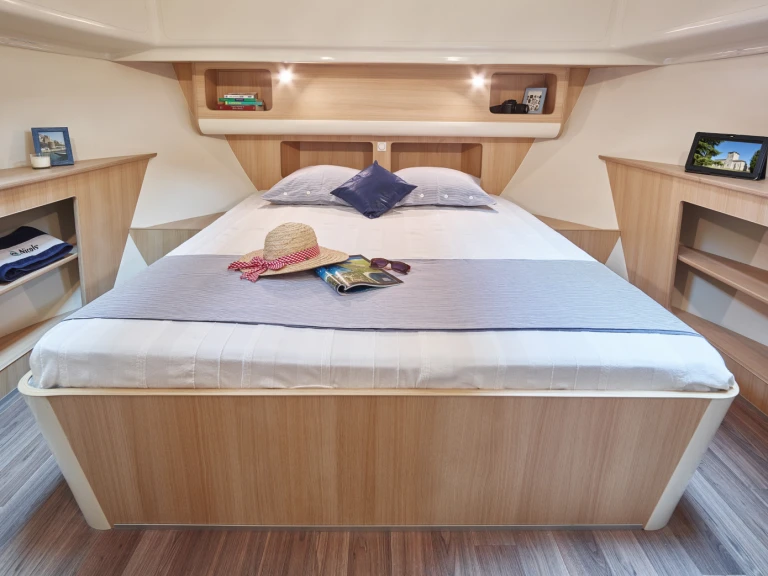 Location Bateau à moteur Nicols Yacht avec permis