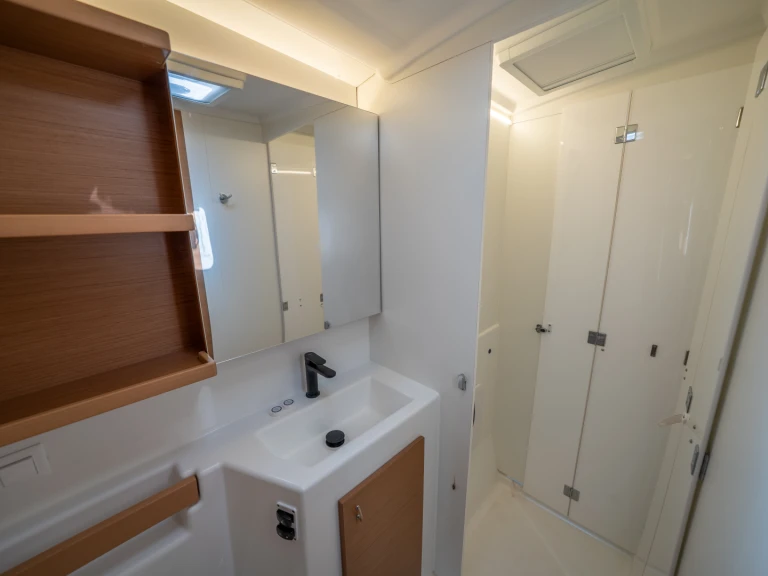Location bateau Komolac pas cher Excess 13 - 4 + 2 cab.