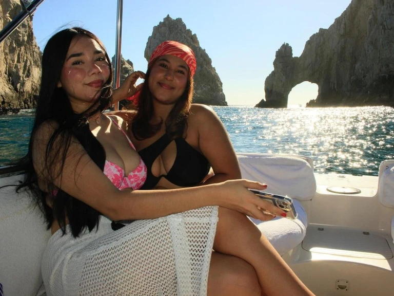Louer Bateau à moteur avec ou sans skipper Custom Made à Cabo San Lucas