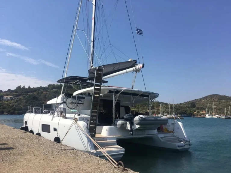 Location bateau Lefkáda pas cher Lagoon 42