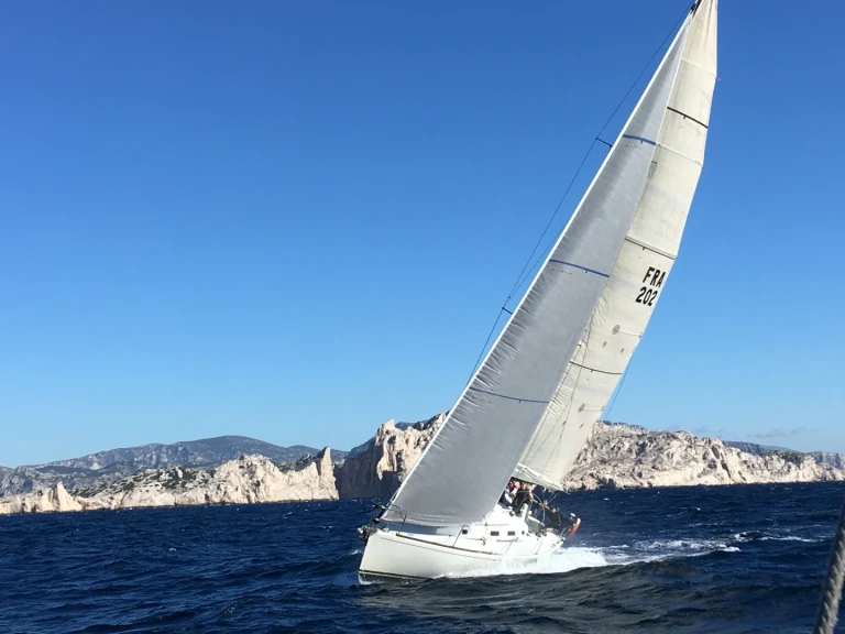 Location à Nice - Composites J120 (2020) Composites J120 (2020) sur SamBoat