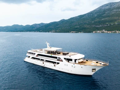 Alquiler de  Luxury Motor Yacht  en Sibenik