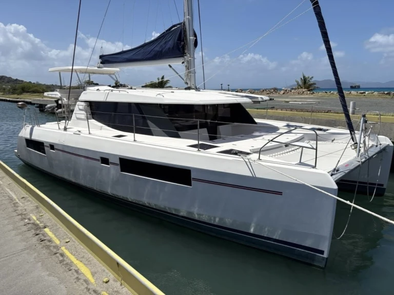 Leopard Catamarans / Robertson & Caine Leopard 45 a louer à Saint-George