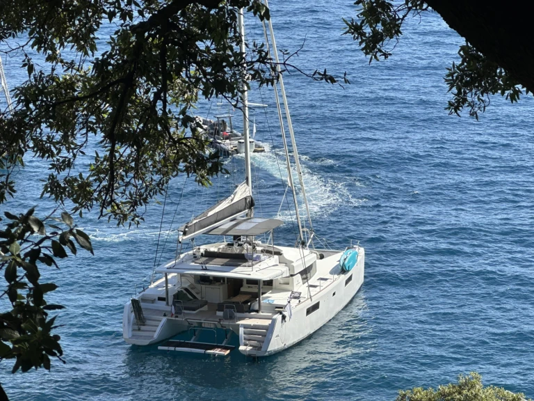 Location Catamaran à Álimos - Lagoon Lagoon 52 F