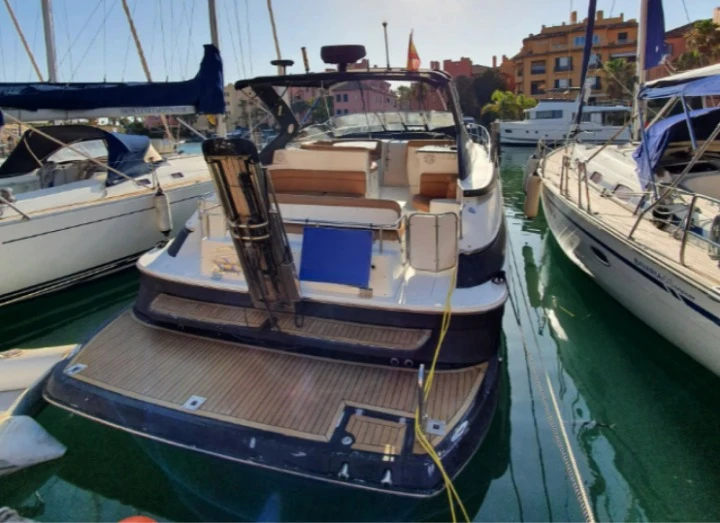 Location bateau Régal 4260 Commodore Tiple XXX à Puerto Sotogrande sur Samboat