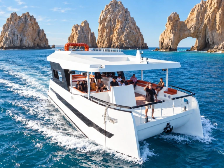 Location Catamaran à Cabo San Lucas - Custom Made custom