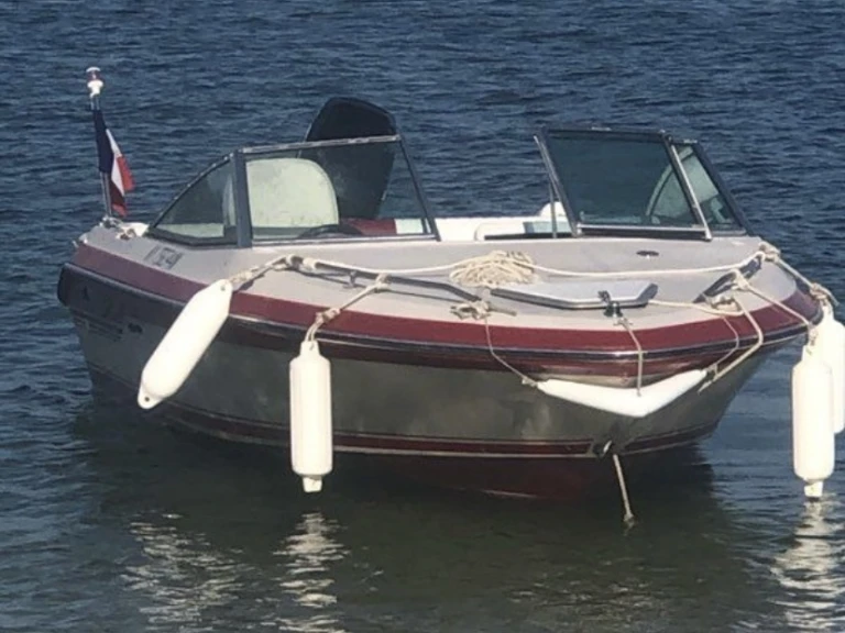 Location Bateau à moteur Sea Ray avec permis