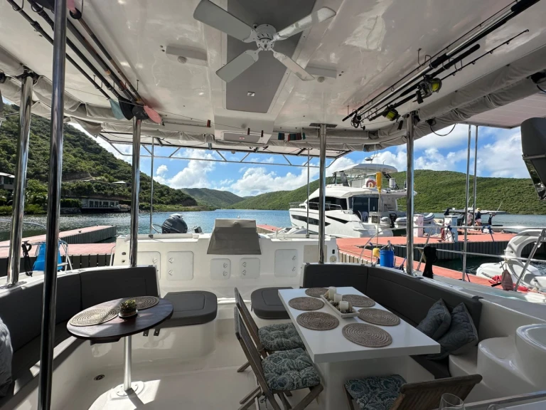 Louez un Royal Cape RUMAWAY à Îles Vierges britanniques (BVI)