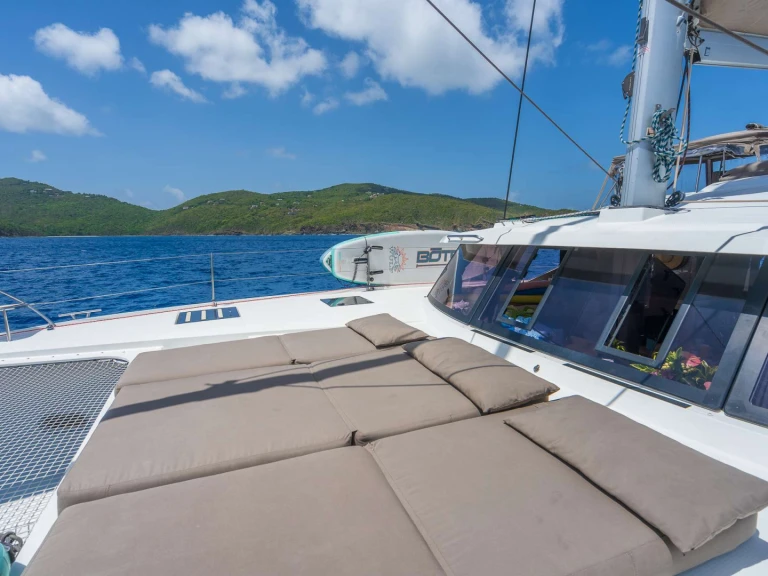 Location bateau Fountaine Pajot LUNA BLISS à Frenchman's Cay sur Samboat