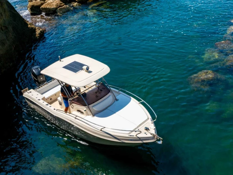Location Bateau à moteur Ranieri avec permis