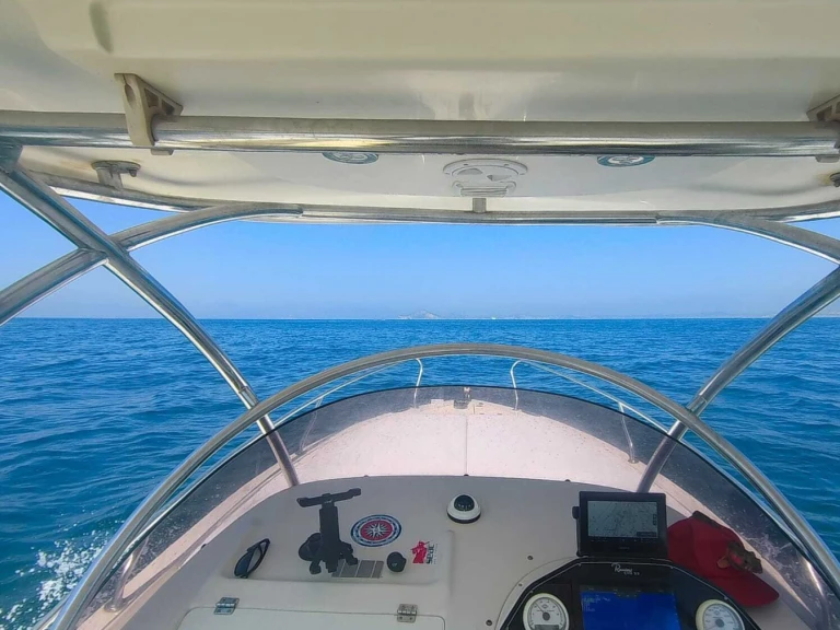 Location bateau Naples pas cher Evo13