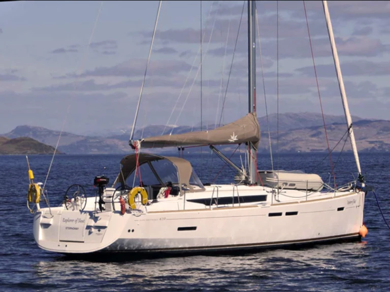 Location bateau Jeanneau Sun Odyssey 439 à Oban sur Samboat