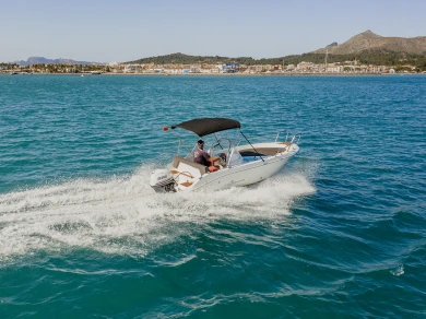 Motorboat hire in Can Picafort - Ocean Master 470 wa