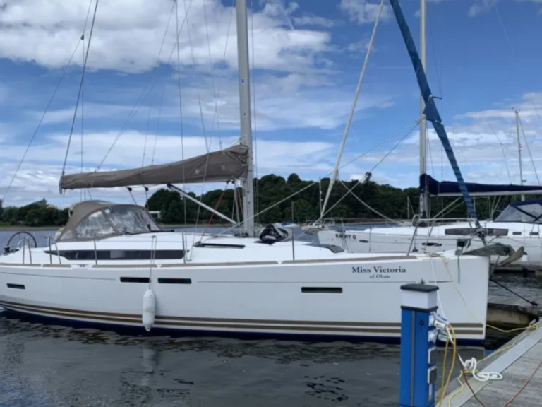 Louer Voilier avec ou sans skipper Jeanneau à Oban