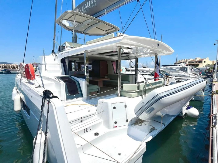 Catamaran à louer à Hyères au meilleur prix