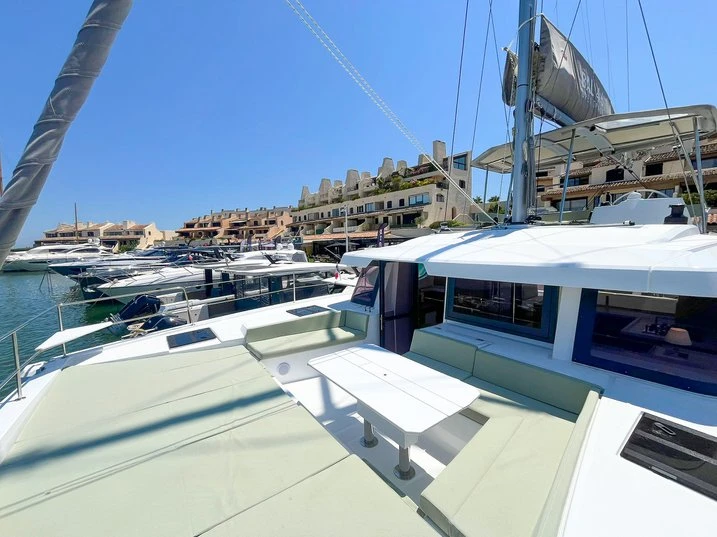 Location bateau Hyères pas cher Bali 4.6