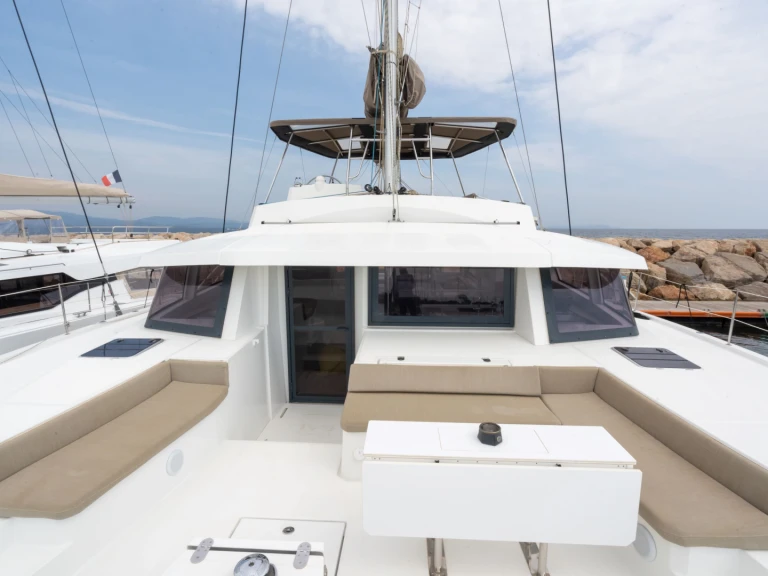 Location bateau Cogolin pas cher Bali 5.4 - 6 cab.