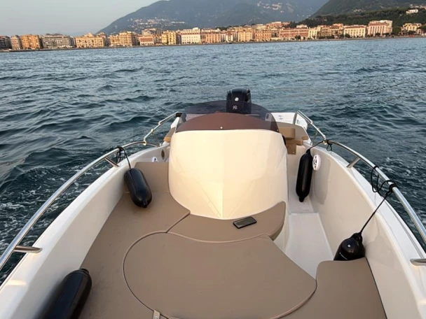 Location à Marina di Stabia - Clear Open 6.50 sur SamBoat