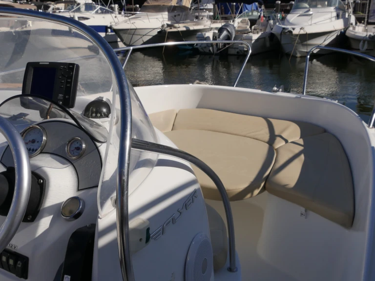 Location Bateau à moteur à Mandelieu-la-Napoule - Bénéteau Flyer 650 Open