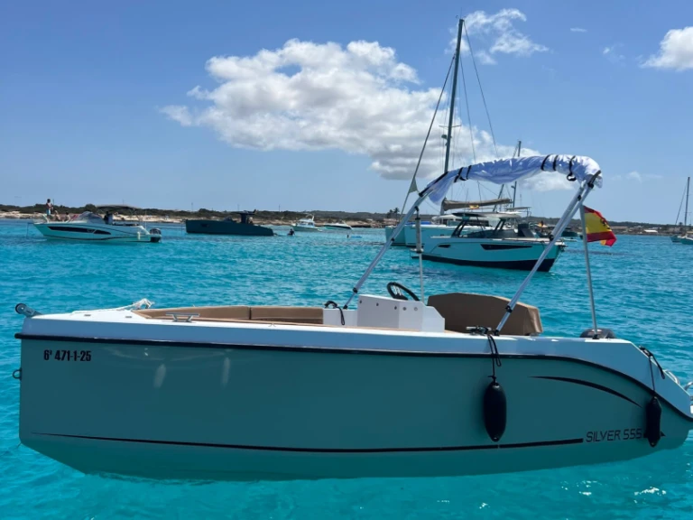 Silent Yachts 555 a louer à Club Nàutic Ca'n Picafort